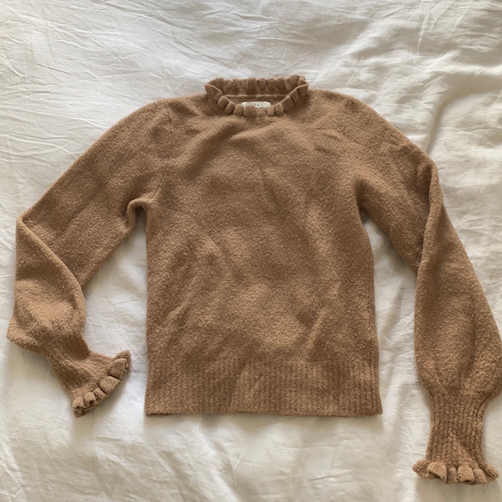 Doen Ruffle Detail Sweater